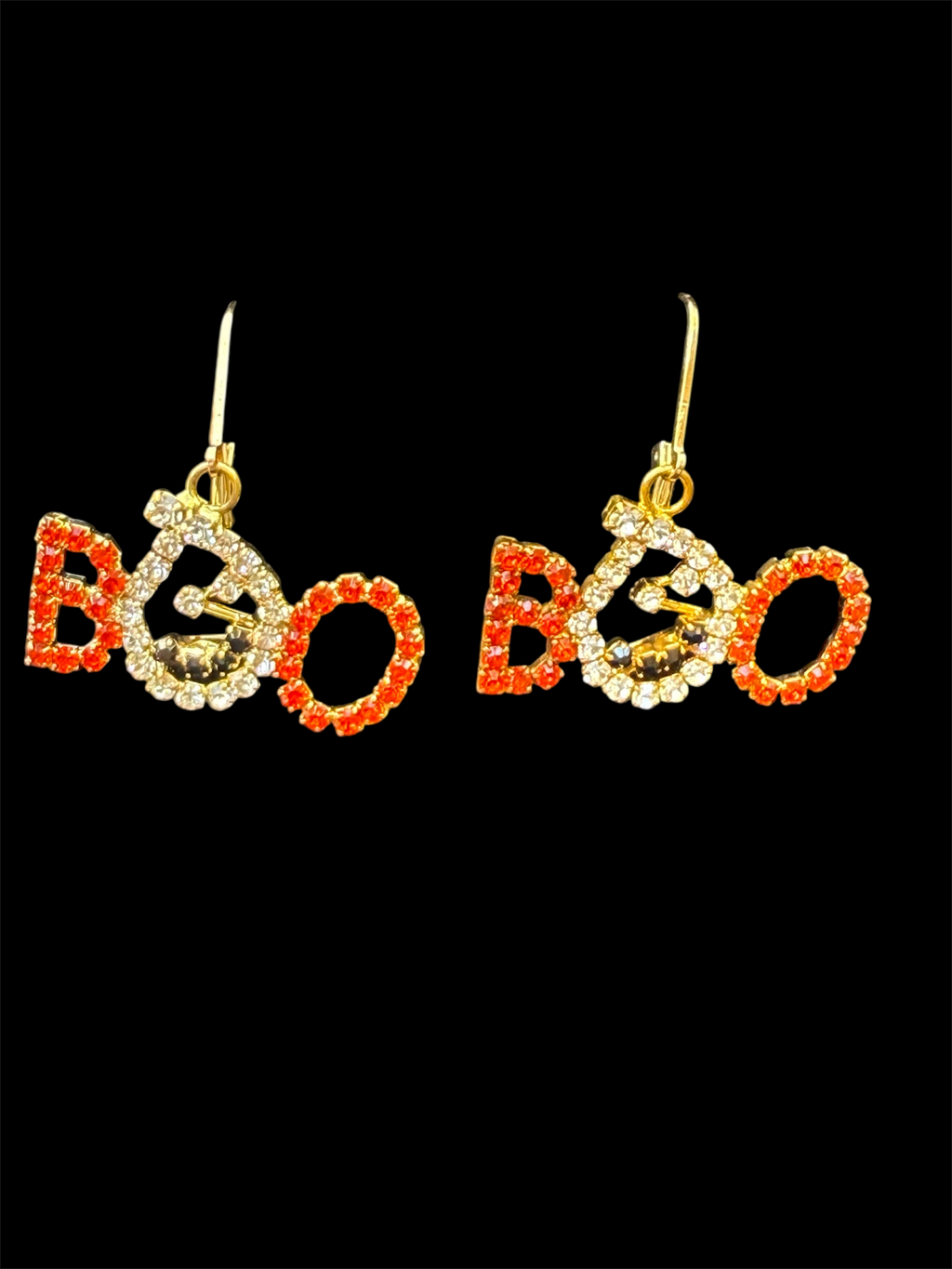 🎃 Clasp Dangle BOO Earrings – Halloween Sale!